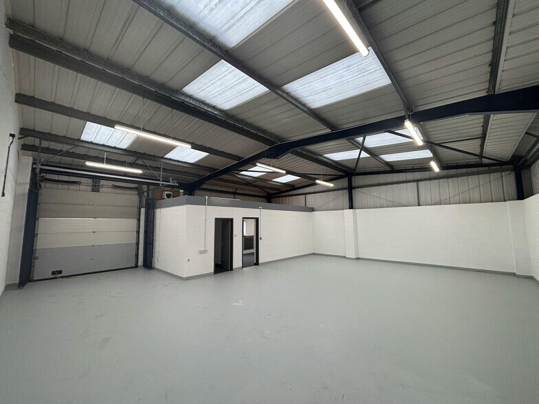 Aston Rd, Bromsgrove for lease - Building Photo - Image 2 of 5