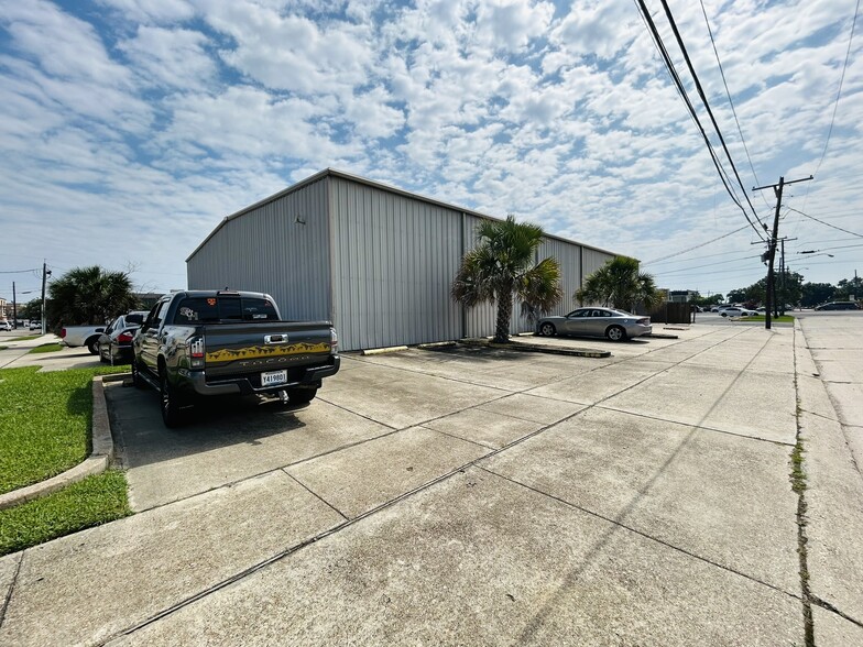 2700 Florida Ave, Kenner, LA for sale - Building Photo - Image 1 of 1