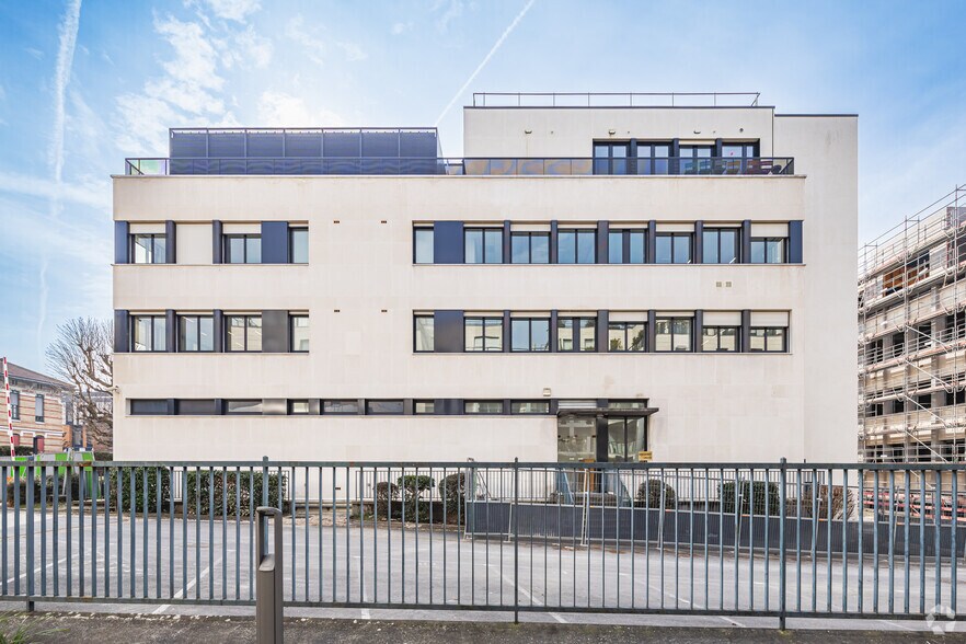 37 Rue Des Abondances, Boulogne-Billancourt for sale - Building Photo - Image 3 of 8