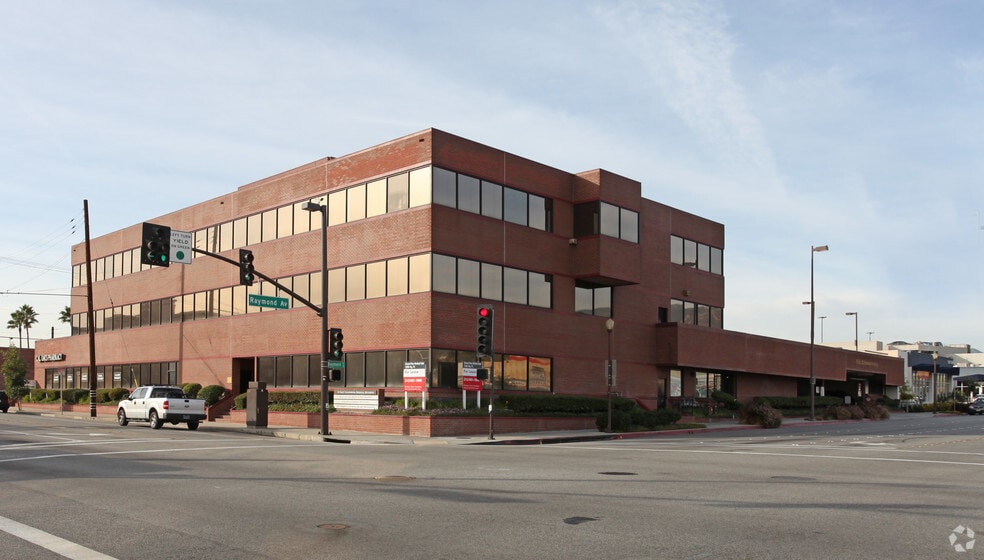 55 E California Blvd, Pasadena, CA for lease - Building Photo - Image 1 of 3