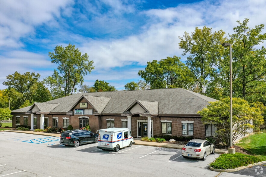 1230 Ruston Pass, Fort Wayne, IN for sale - Primary Photo - Image 1 of 1