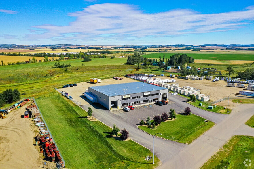 236 Clearview Dr, Red Deer County, AB for sale - Aerial - Image 3 of 3