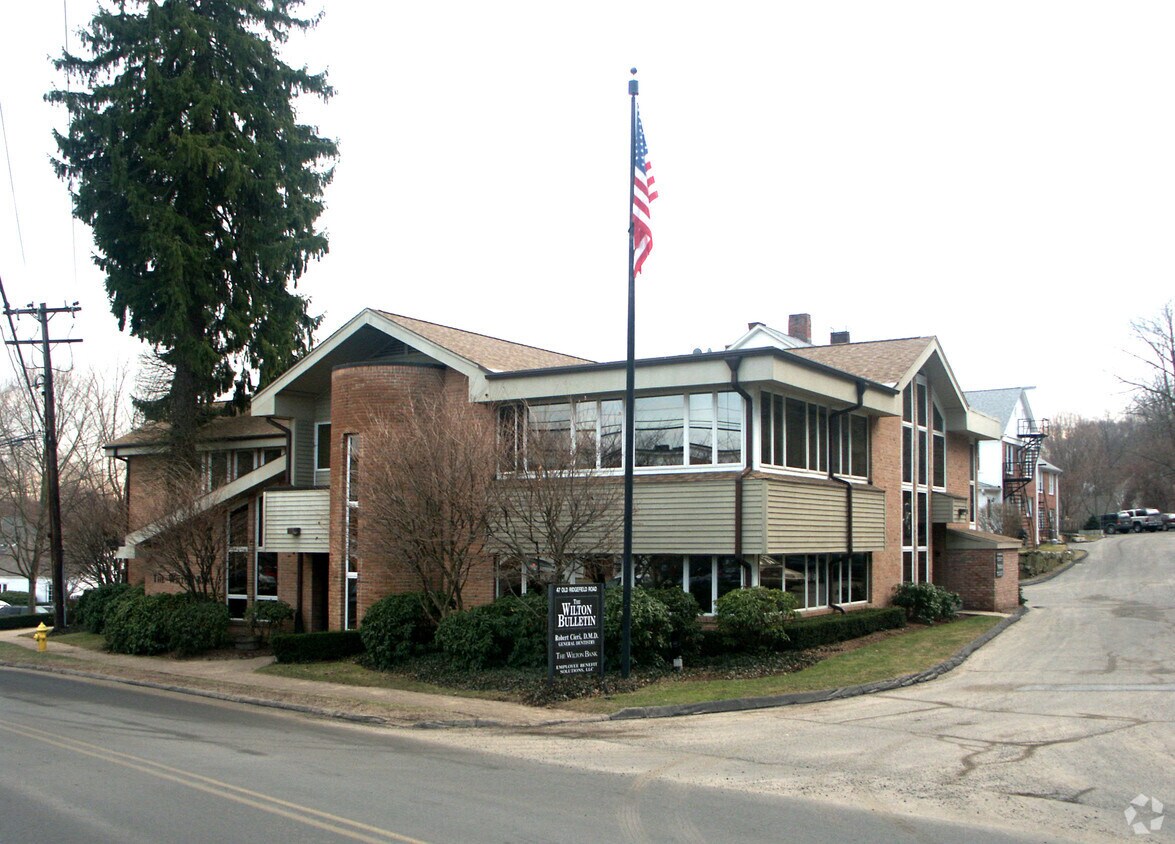 47 Old Ridgefield Rd, Wilton, CT for sale Building Photo- Image 1 of 1