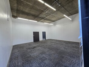 15500 Erwin St, Van Nuys, CA for lease Interior Photo- Image 2 of 4