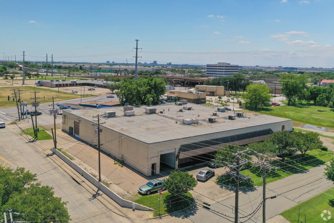 2330 Jett St, Farmers Branch, TX 75234