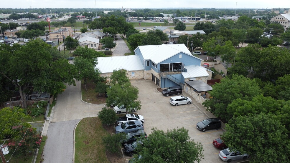 12 Chisholm Trl, Round Rock, TX for lease - Building Photo - Image 3 of 16