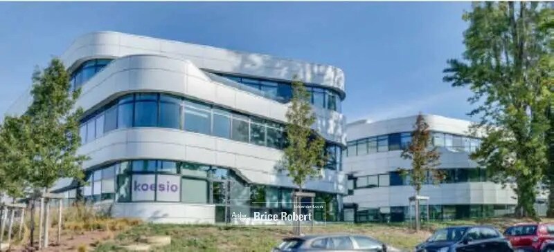 Office in Champagne-au-Mont-d'Or for lease - Building Photo - Image 2 of 12