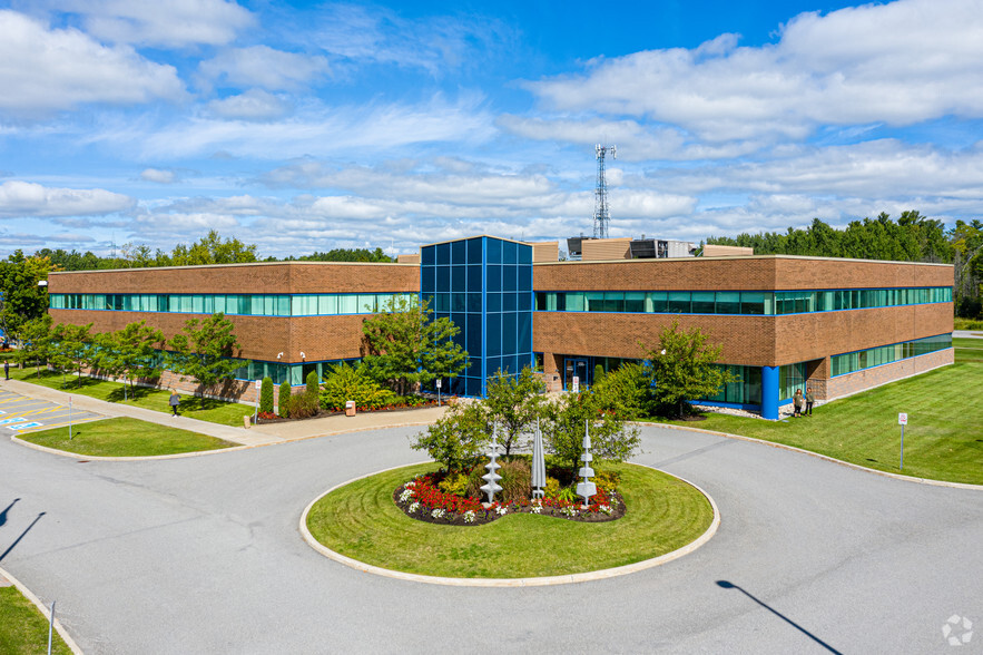 200 Boul De La Technologie, Gatineau, QC for lease - Primary Photo - Image 1 of 4