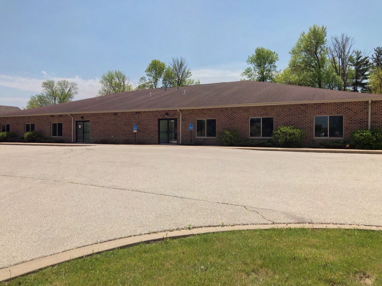 5821 C St SW, Cedar Rapids, IA for sale Building Photo- Image 1 of 1
