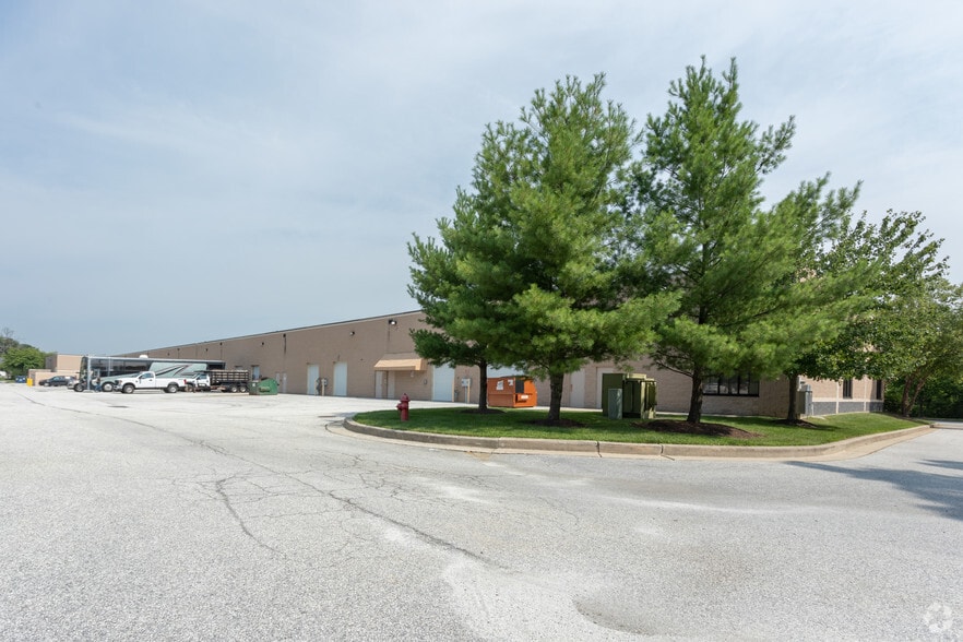 9411 Philadelphia Rd, Rosedale, MD for lease - Building Photo - Image 3 of 7