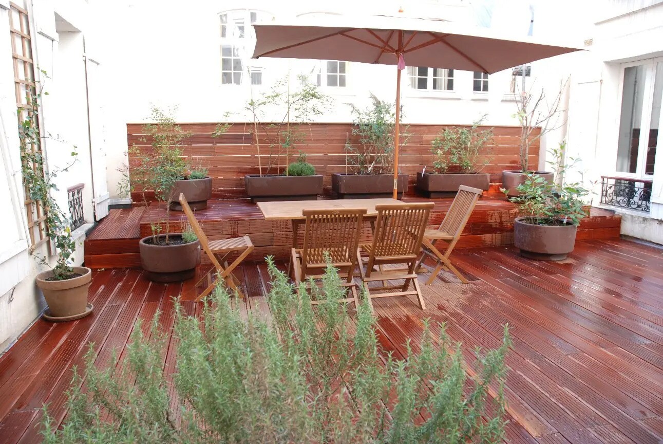 Office in Paris for lease Building Photo- Image 1 of 17