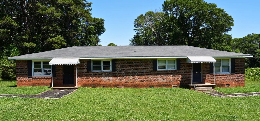 394 Sequoia Dr, Spartanburg, SC for sale - Primary Photo - Image 1 of 2