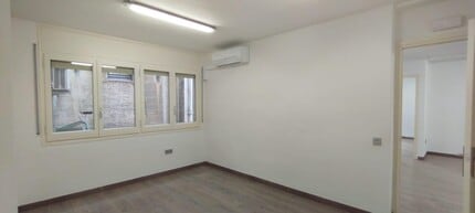 Office in Manresa, Barcelona for lease Interior Photo- Image 2 of 8