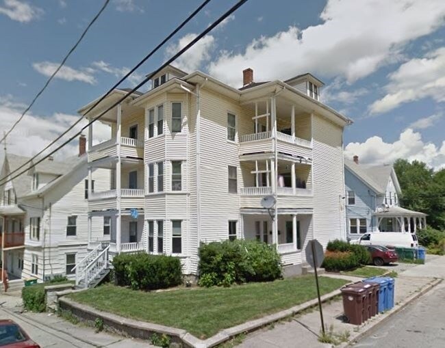 202-204 Welles St, Woonsocket, RI for sale Primary Photo- Image 1 of 1