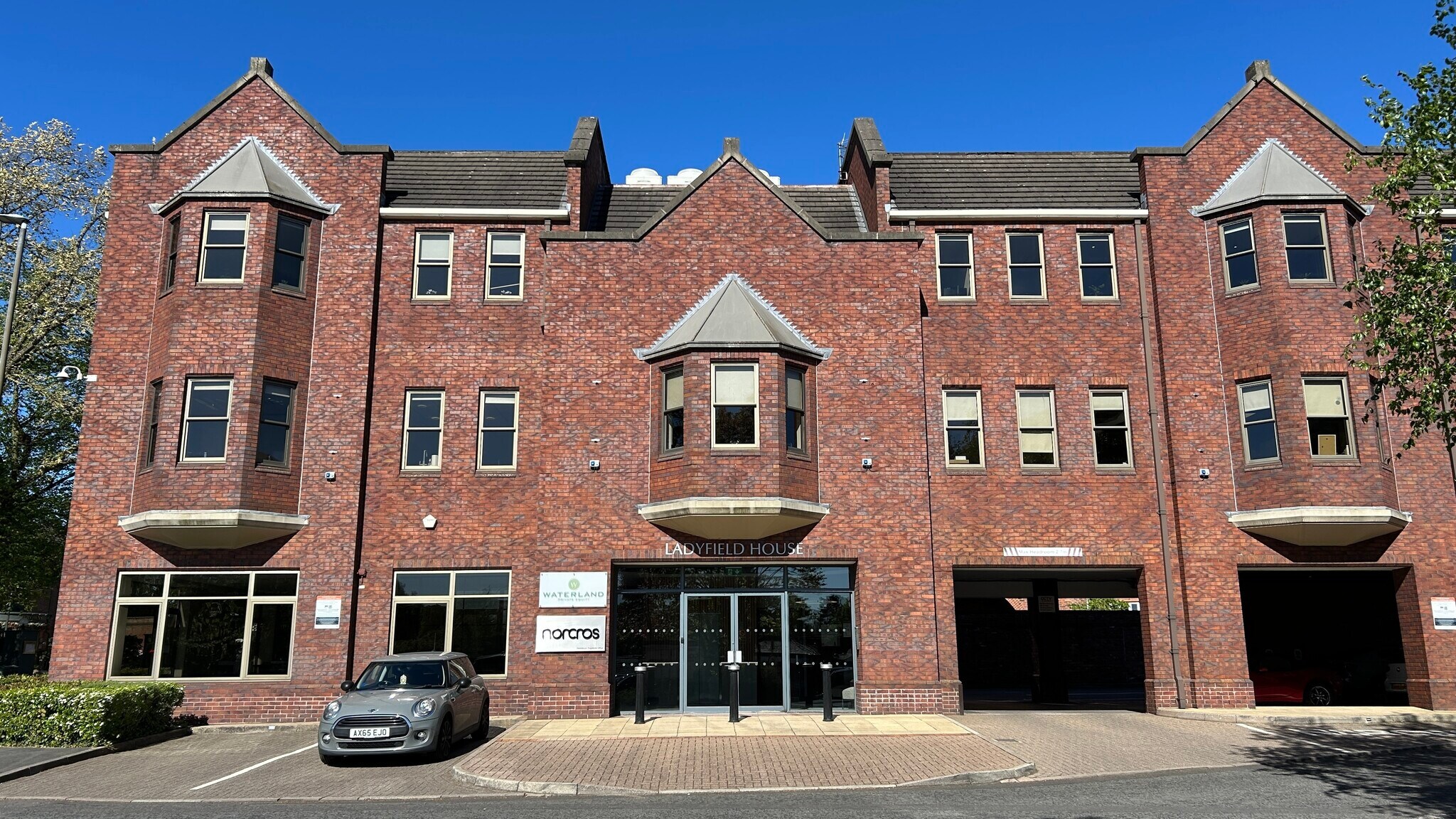 Station Rd, Wilmslow for lease Building Photo- Image 1 of 10