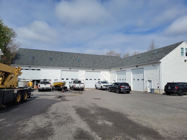 350 N Franklin St, Holbrook, MA for lease - Building Photo - Image 1 of 6