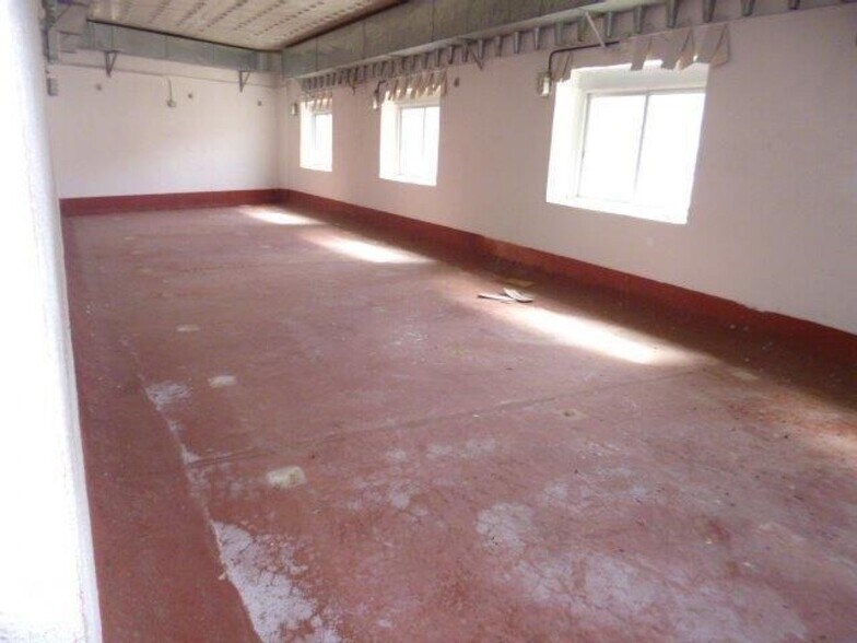 Industrial in Ledrada for sale - Building Photo - Image 3 of 16