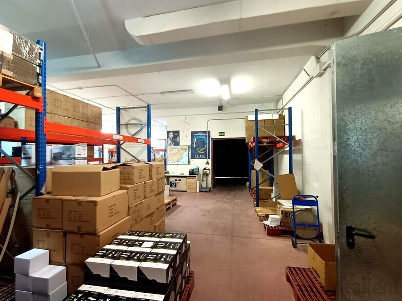 Industrial in Zaragoza, Zaragoza for sale - Interior Photo - Image 1 of 35