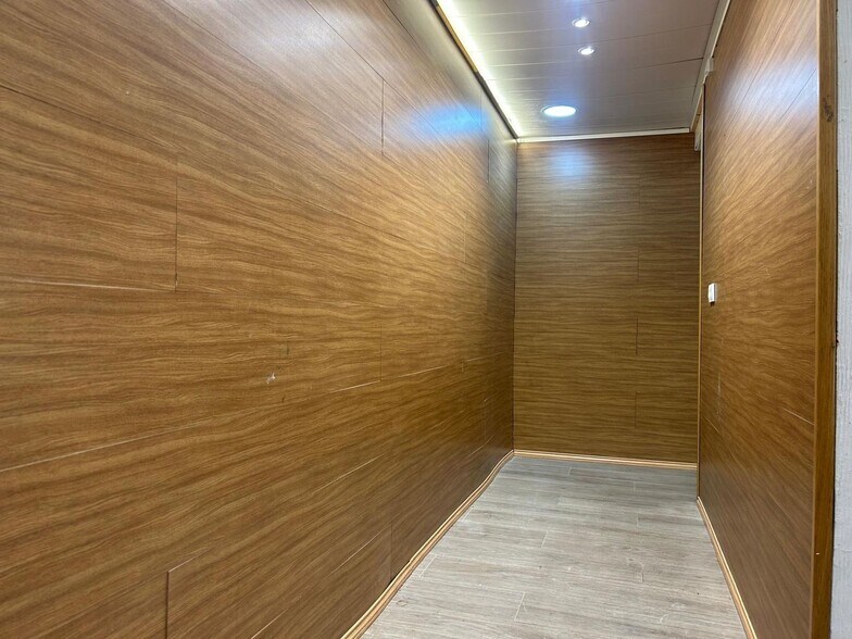 Retail in Moralzarzal, Madrid for lease - Building Photo - Image 3 of 18