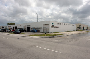 2470-2490 NW 151st St, Miami FL - Warehouse