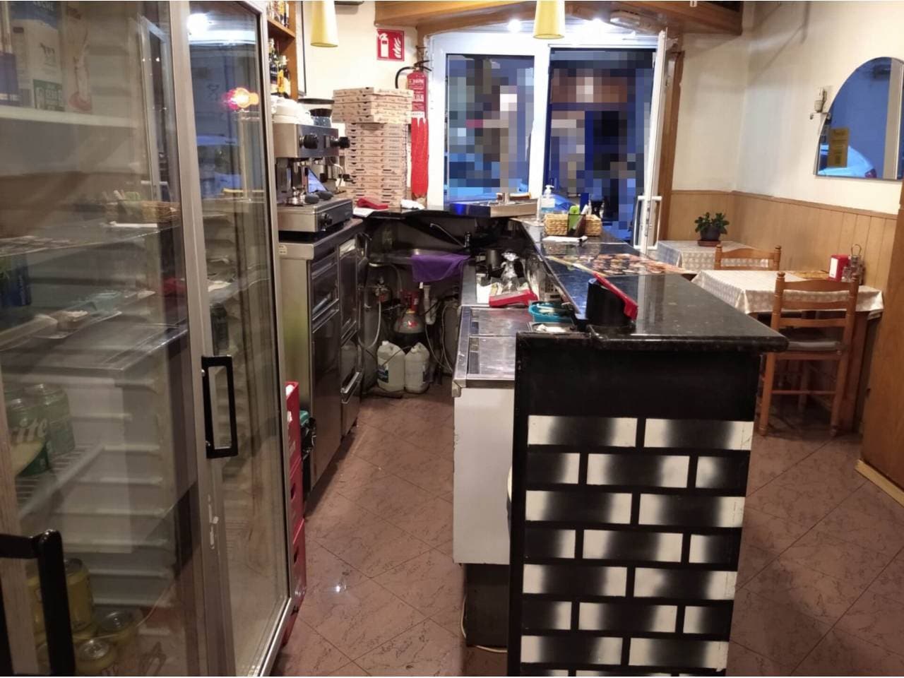 Retail in Barcelona, Barcelona for lease Interior Photo- Image 1 of 2