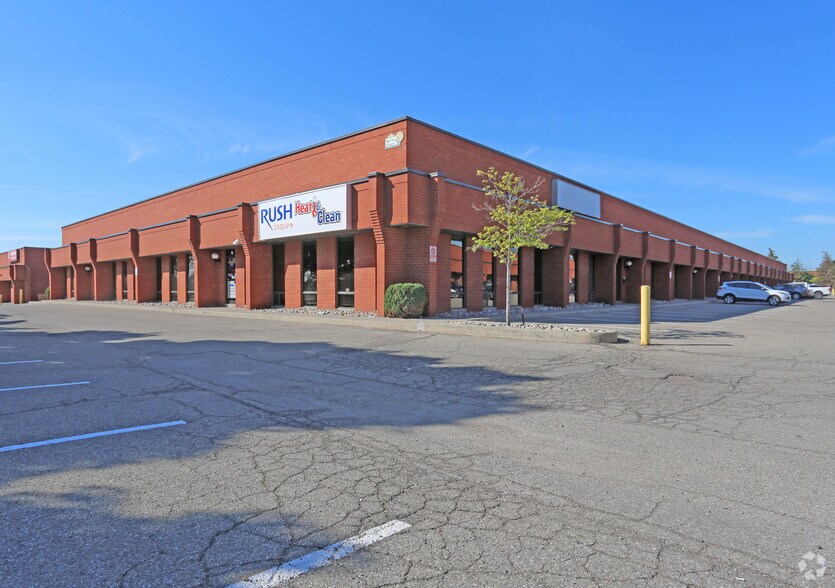 170 Wilkinson Rd, Brampton, ON L6T 4W3