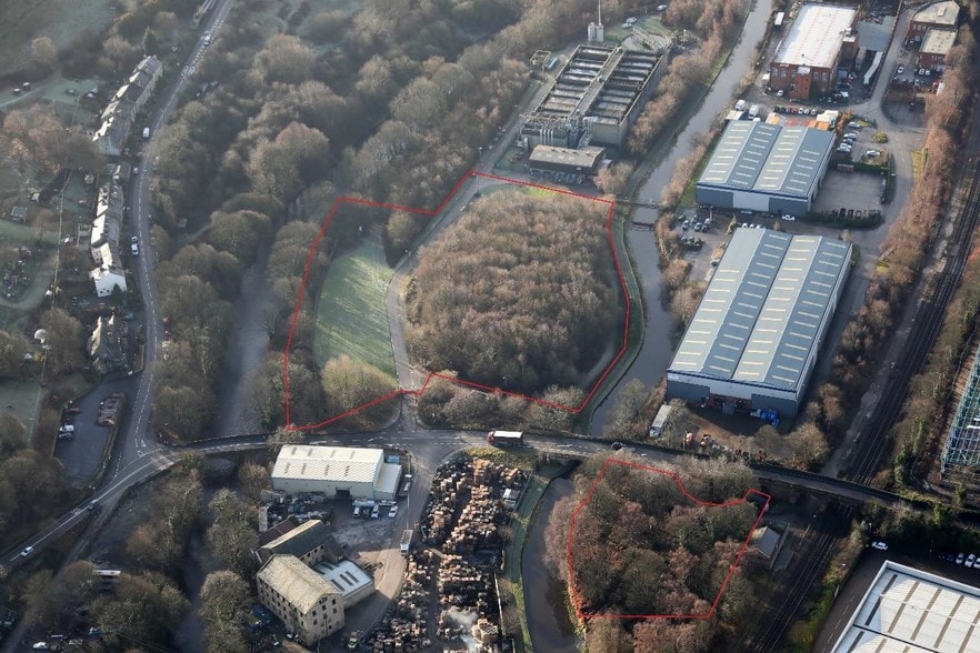 Colne Bridge Rd, Huddersfield for sale - Primary Photo - Image 1 of 1