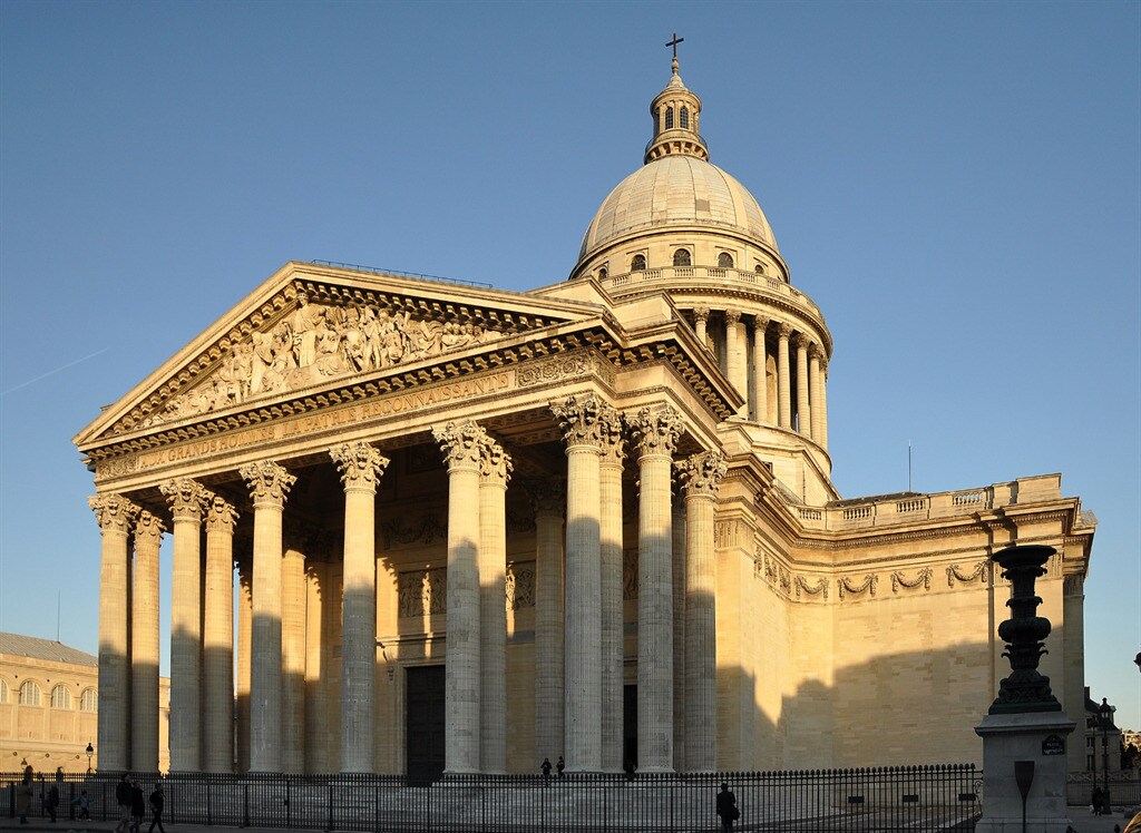 Retail in Paris for lease Building Photo- Image 1 of 6