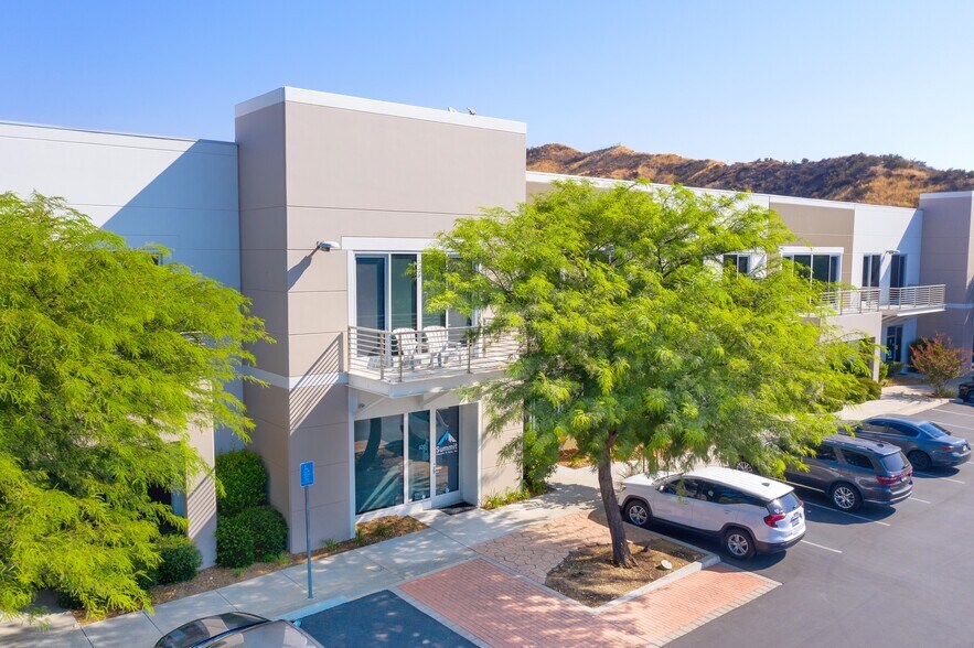 28338 Constellation Rd, Valencia, CA for sale - Building Photo - Image 1 of 1