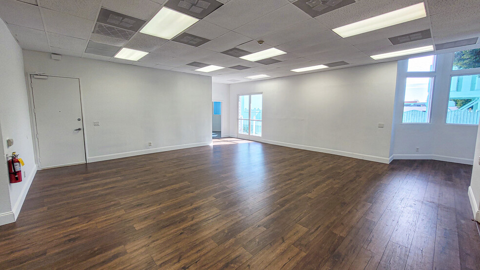 7028 Greenleaf Ave, Whittier, CA for lease - Building Photo - Image 3 of 16