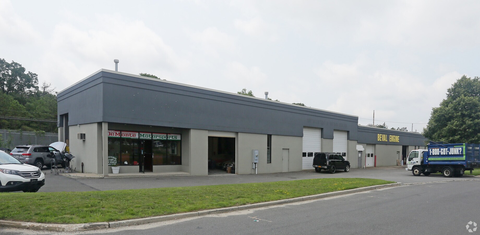 403 Suffolk Ave, Islandia, NY 11749