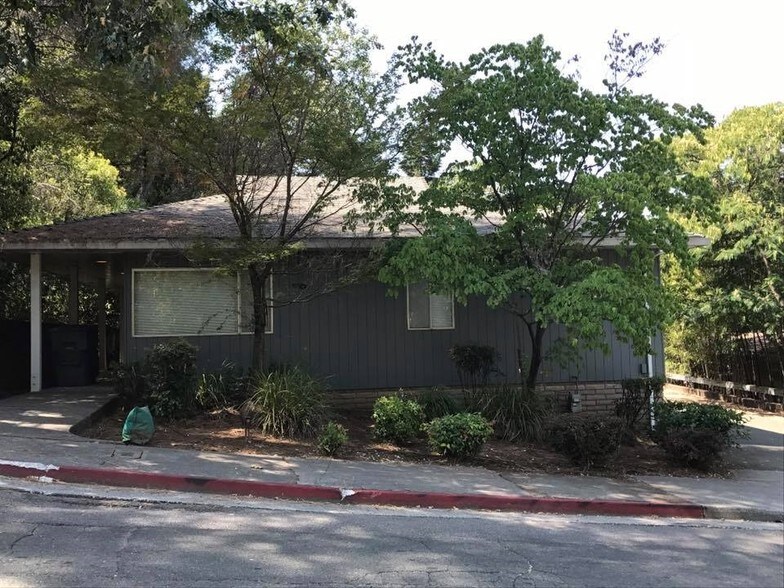 70 College Way, Auburn, CA 95603