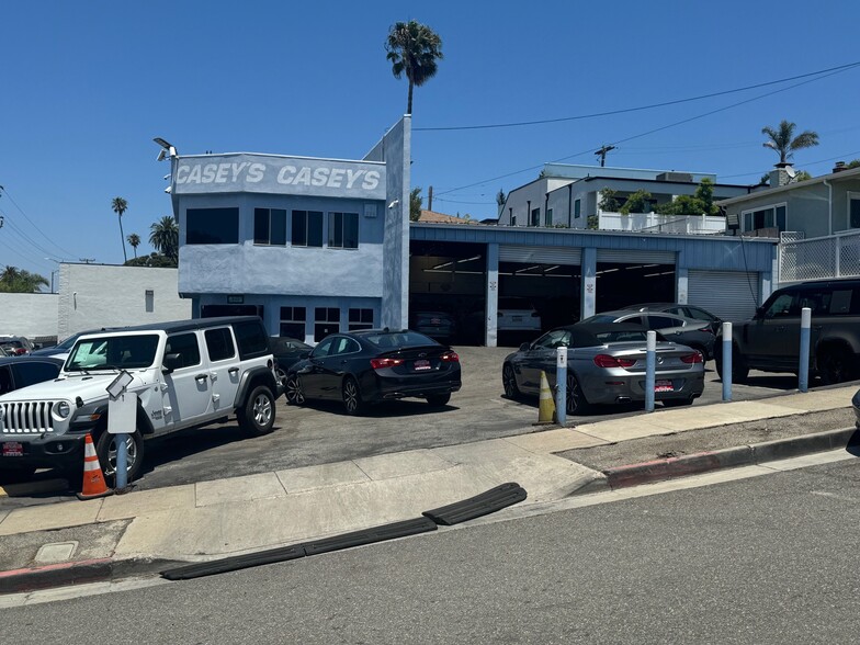 840 Pacific Coast Hwy, Hermosa Beach, CA for sale - Building Photo - Image 1 of 6