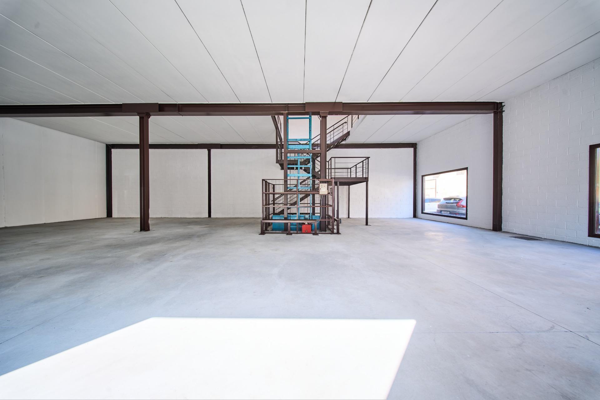 Calle Almuñécar, 221, Albolote, Granada for lease Interior Photo- Image 1 of 40