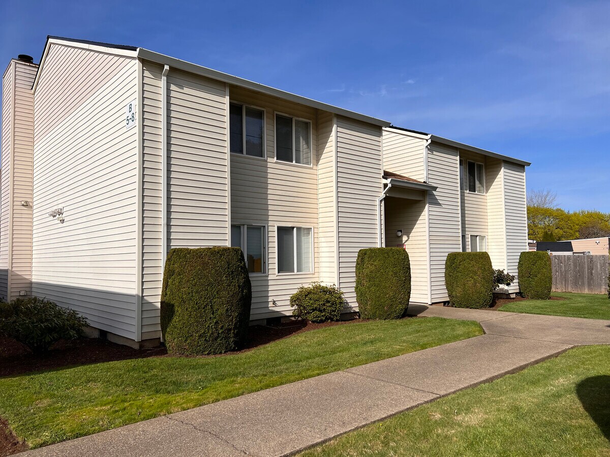 22210 SW Murdock Rd, Sherwood, OR 97140