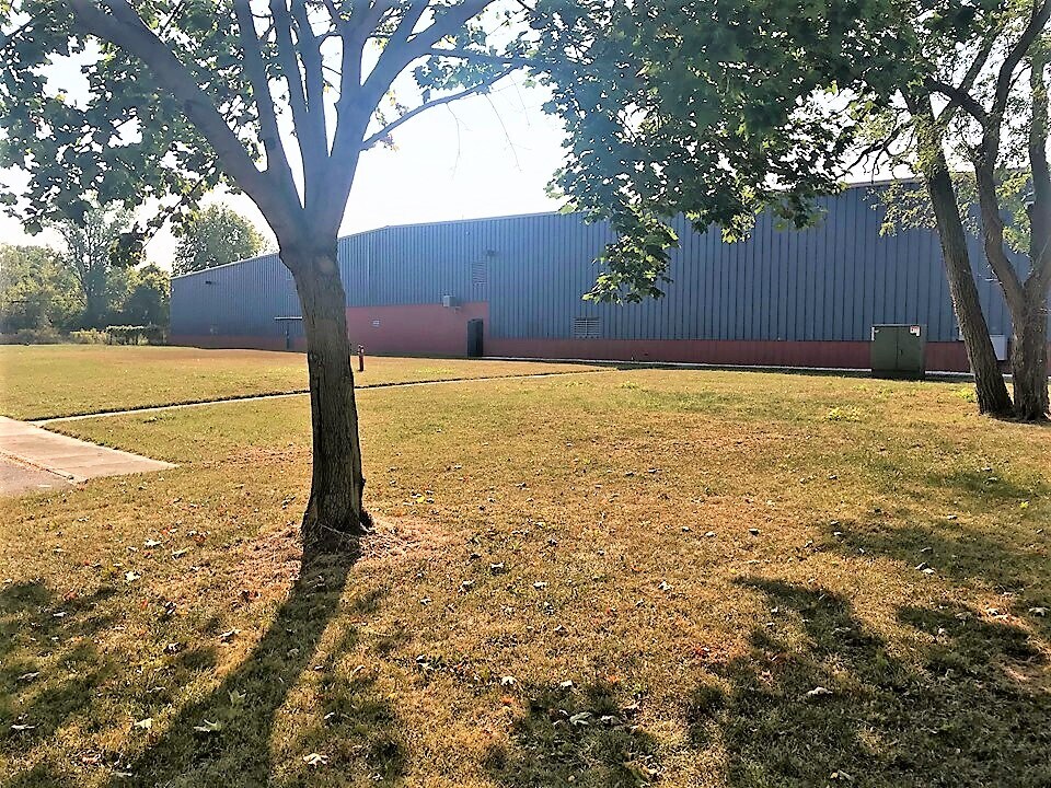 1962 Radio Rd, Dayton, OH 45431