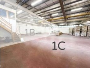 1B Scout Rd, Hebden Bridge for lease Interior Photo- Image 1 of 1