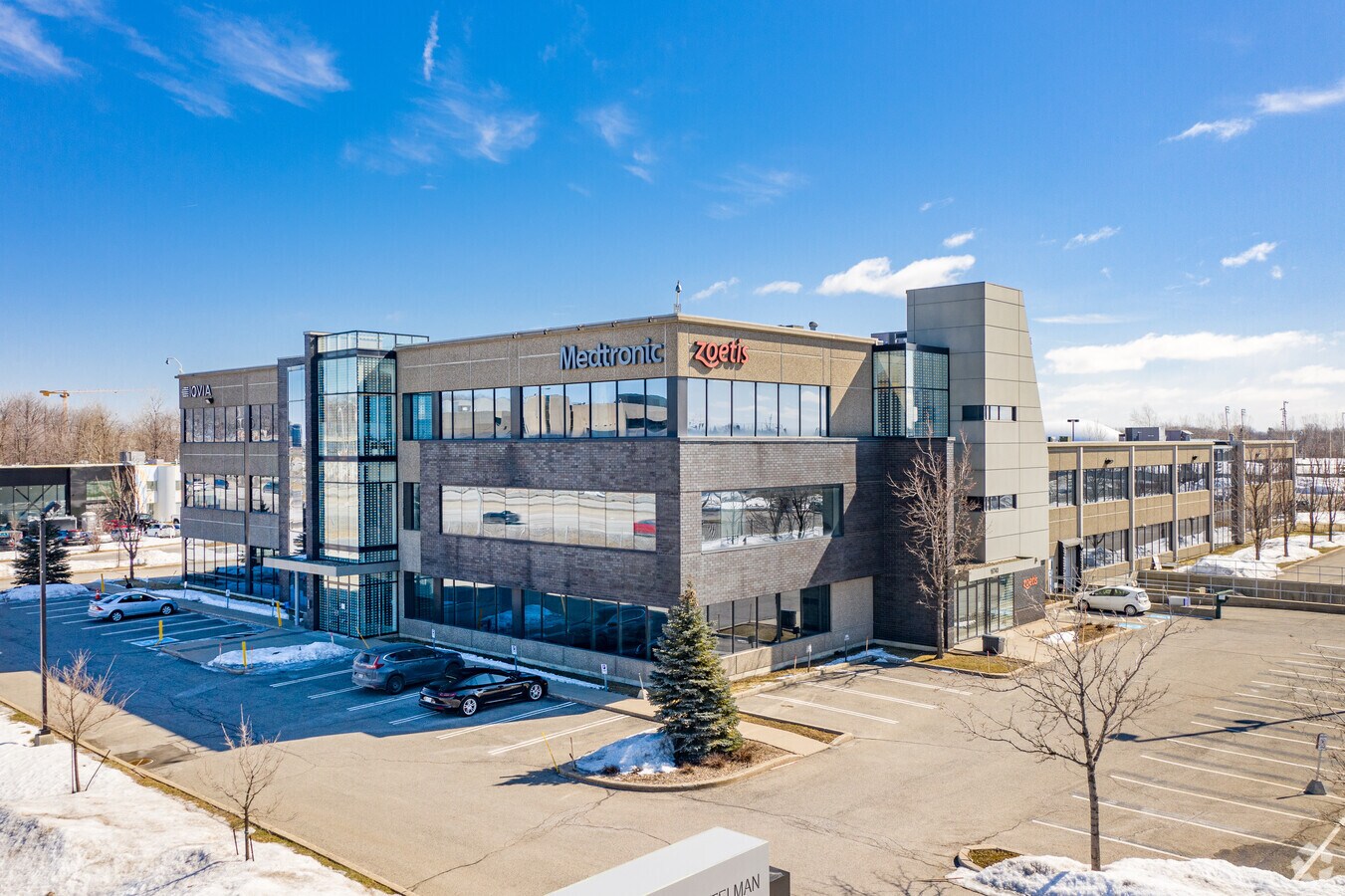 16720 Rte Transcanadienne, Kirkland, QC H9H 4M7 Office for Lease