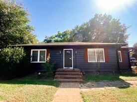 726 Windy Hill Rd, Smyrna GA - Loft