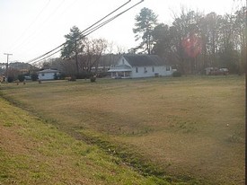 1707 GEORGE WASHINGTON MEMORIAL HWY - Convenience Store