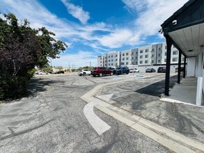 867 W Lancaster Blvd, Lancaster, CA for lease Interior Photo- Image 2 of 16