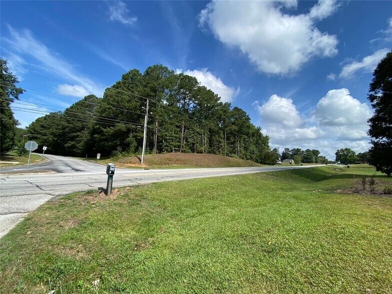 466 Hwy 81, Covington, GA for sale - Building Photo - Image 1 of 7