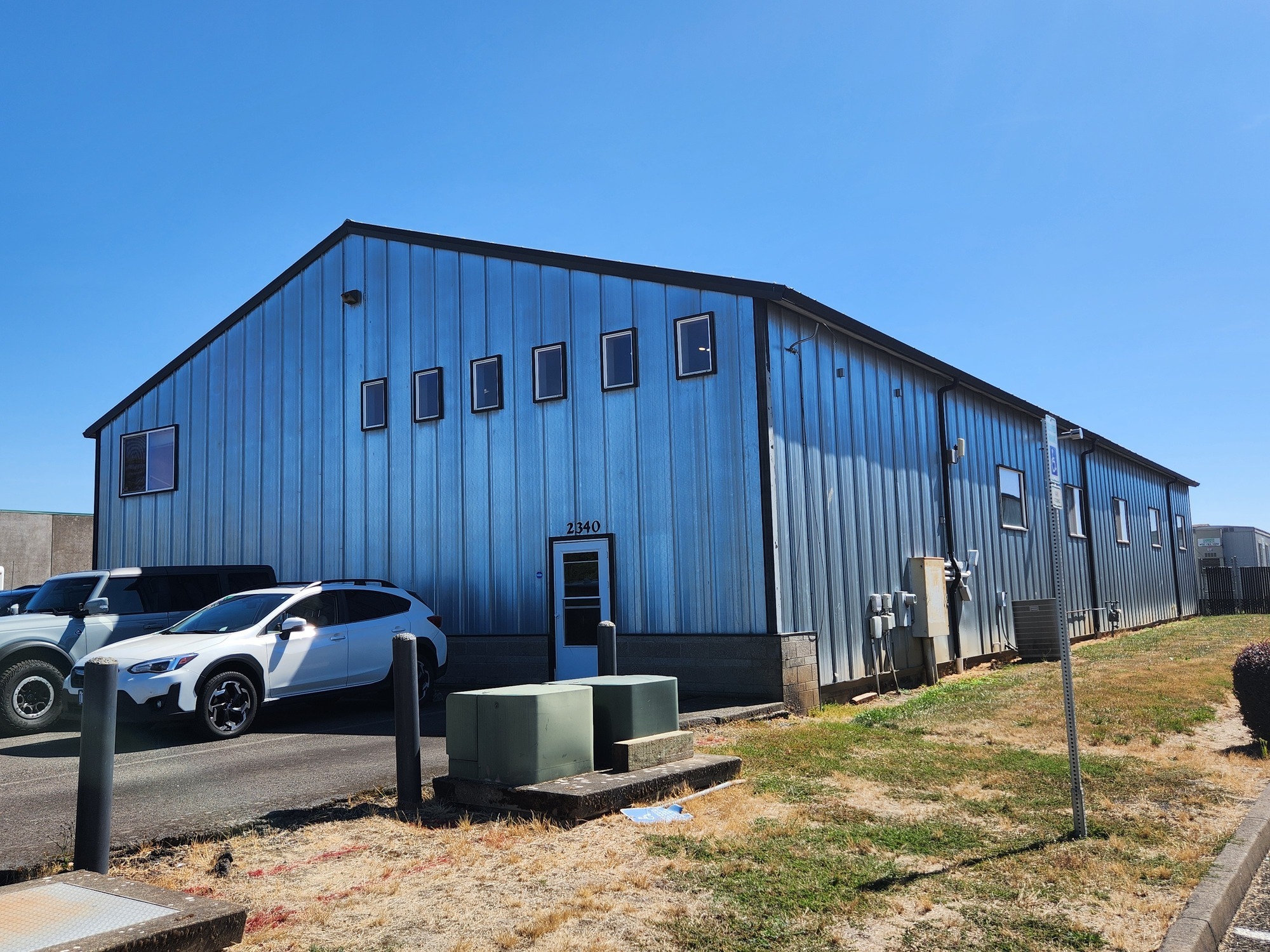 2340 Industrial Way, Hubbard, OR for lease Building Photo- Image 1 of 20