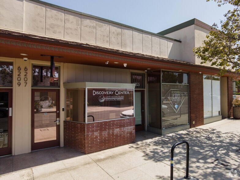 6201-6207 W 87th St, Los Angeles, CA for lease - Building Photo - Image 2 of 6