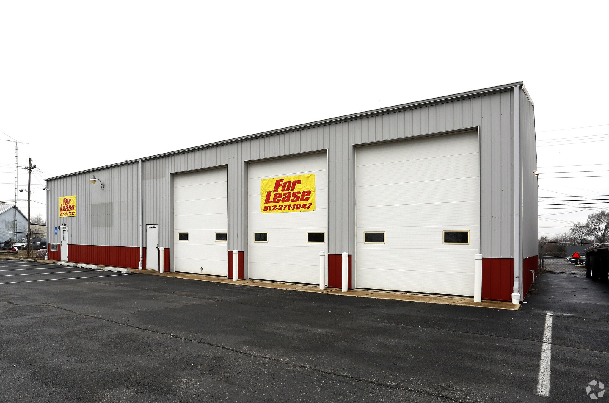 490 S Mapleton St, Columbus, IN for sale Primary Photo- Image 1 of 1