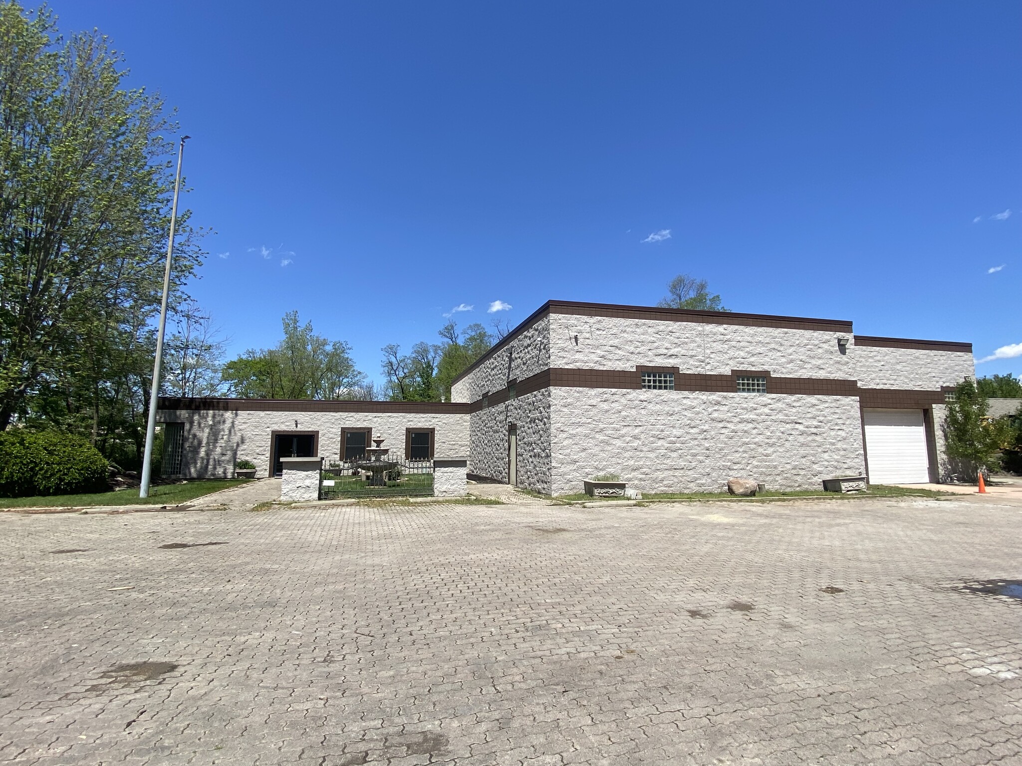 7724 Loma Ct, Fishers, IN for lease Building Photo- Image 1 of 8