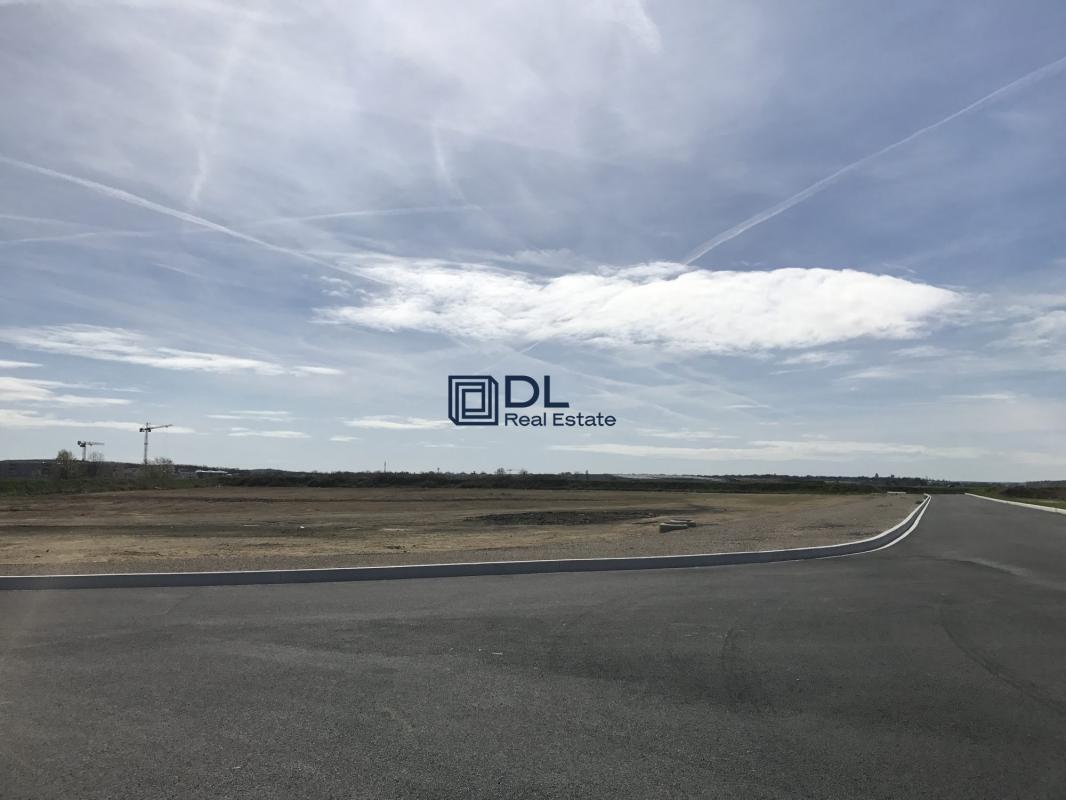 Land in Linas for sale Aerial- Image 1 of 2