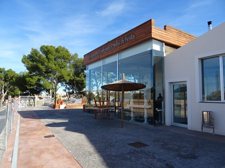 Retail in Aspe for sale - Building Photo - Image 2 of 46