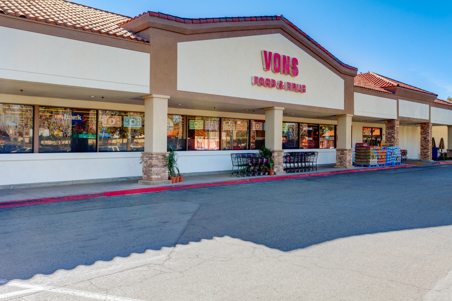 2000-2098 E Avenida De Los Arboles, Thousand Oaks, CA for lease - Building Photo - Image 1 of 2