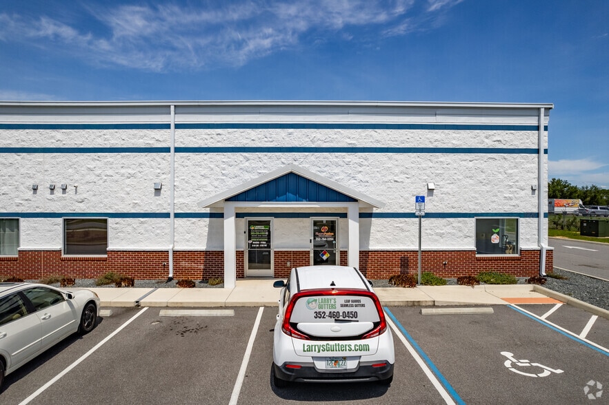 1720 Leesburg Commons Ct, Leesburg, FL for sale - Building Photo - Image 2 of 20